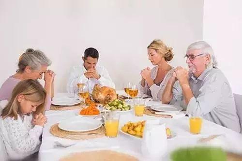 饭前祷告,感恩与信仰的日常仪式